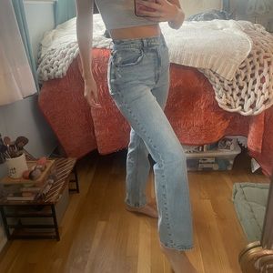 LIKE NEW Abercrombie Curve Love 90s Ultra High Rise Jeans